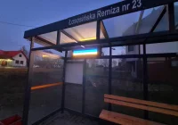 Przystanki w barwach dwóch narodów - zdjęcie główne