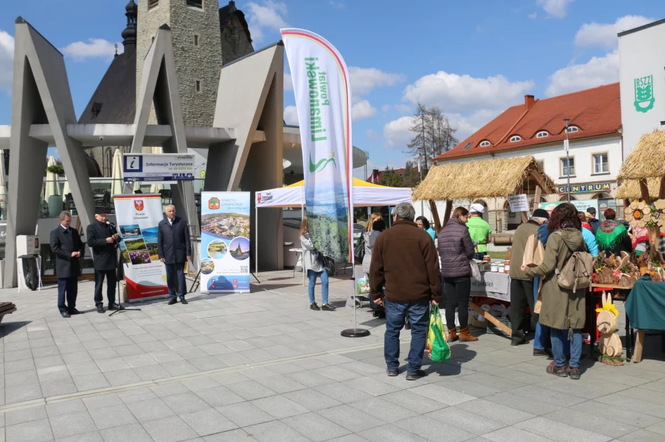 Na limanowskim rynku odbył się Powiatowy Kiermasz Wielkanocny - zdjęcie 8