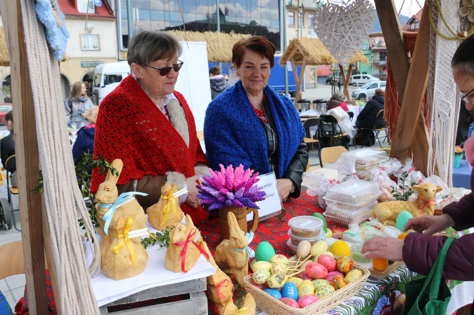 Na limanowskim rynku odbył się Powiatowy Kiermasz Wielkanocny - zdjęcie 15