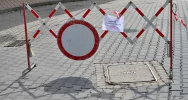 Parkowanie przy pomniku zakazane... tymczasowo - zdjęcie 3