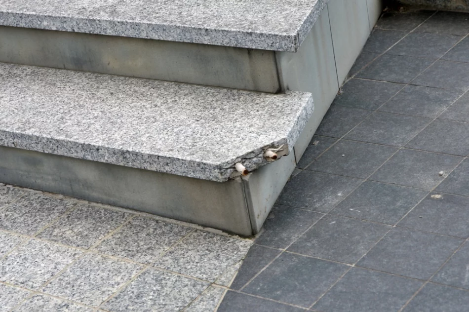 Parkowanie przy pomniku zakazane... tymczasowo - zdjęcie 5