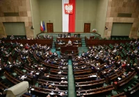 Sejm odrzucił część poprawek Senatu do ustawy sankcyjnej, w tym o zakazie importu LPG z Rosji - zdjęcie główne
