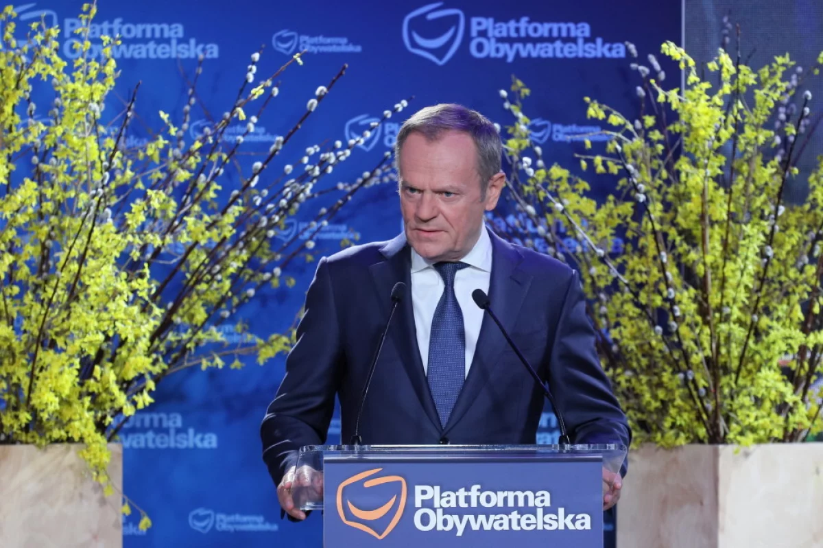 Donald Tusk: zadaniem PO jest wyprowadzenie Polski z tego trudnego i groźnego okresu naszej historii