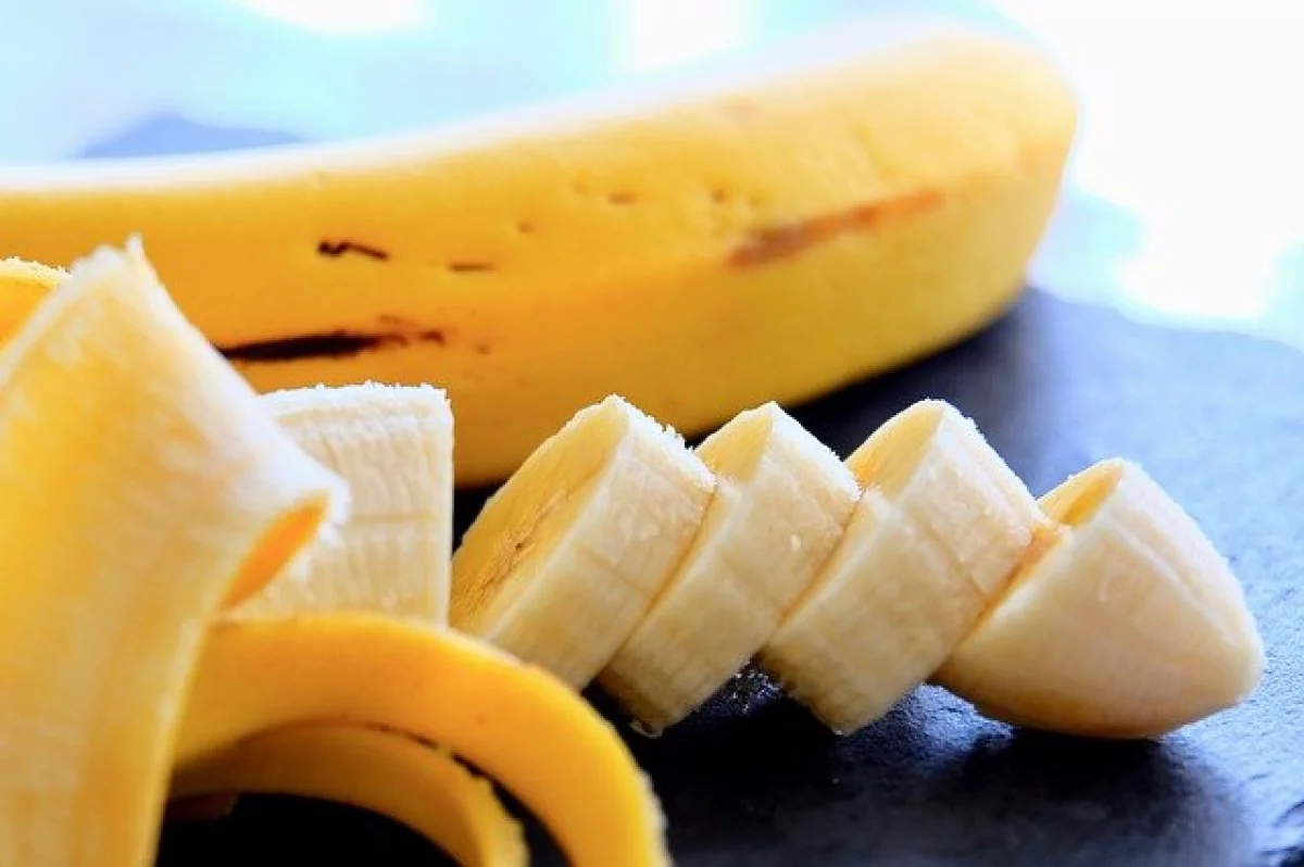 Ile kalorii ma banan? Wartości odżywcze bananów