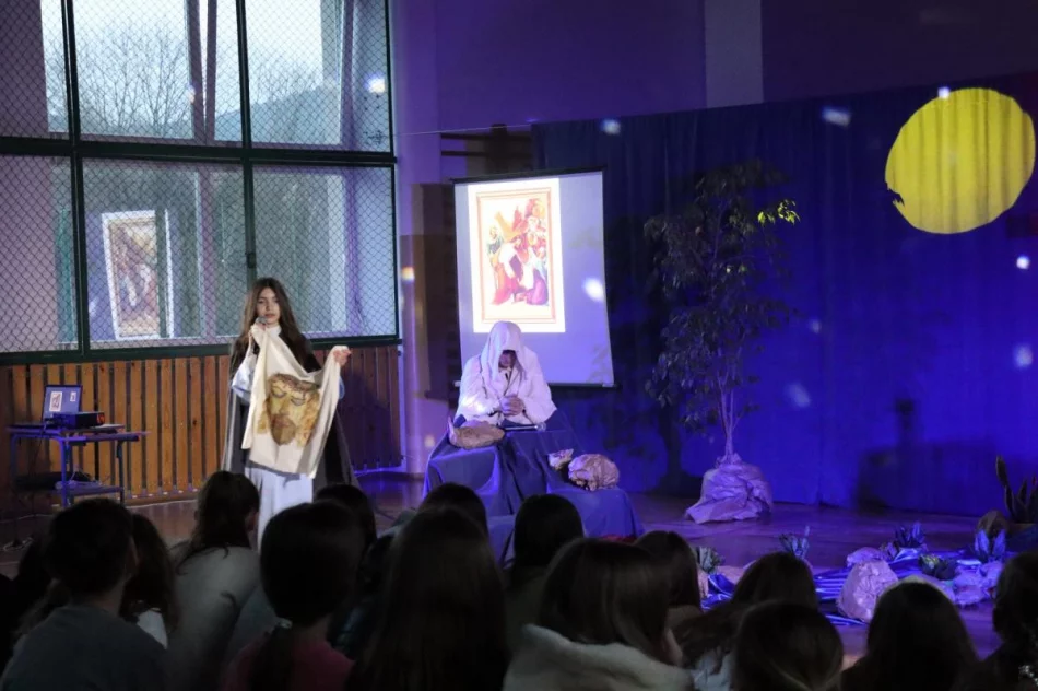 Widowiskowe misterium przygotowane przez młodzież - zdjęcie 7