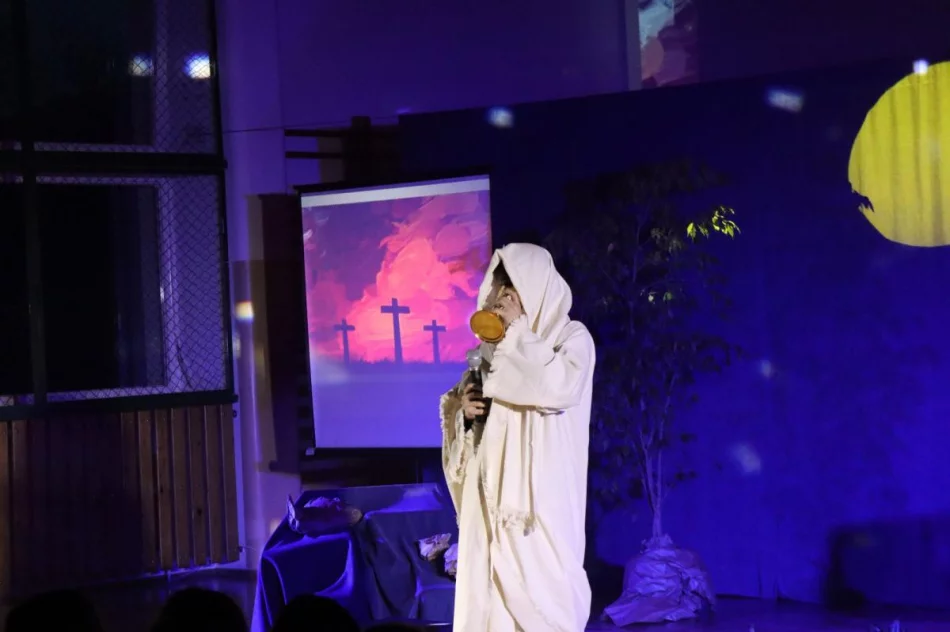 Widowiskowe misterium przygotowane przez młodzież - zdjęcie 11