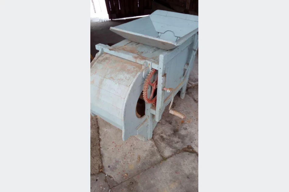 młynek zabytkowy - zdjęcie 4