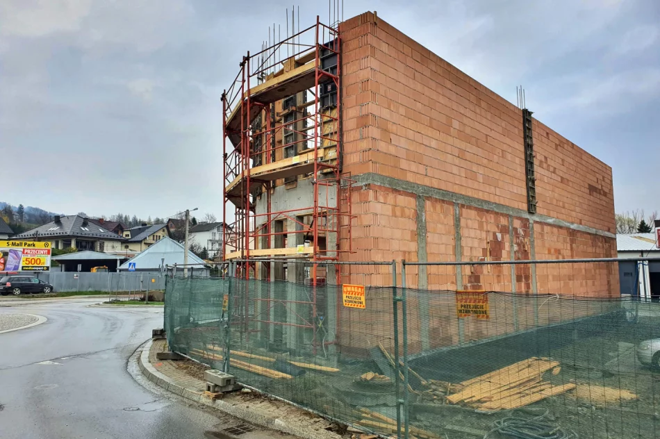 Nowy dworzec pnie się w górę - zdjęcie 3