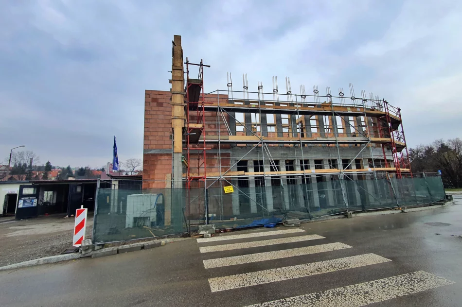 Nowy dworzec pnie się w górę - zdjęcie 7