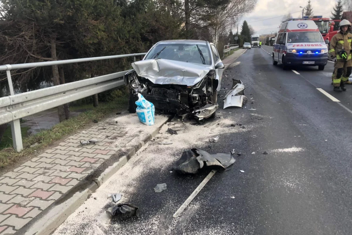 Groźnie wyglądające zderzenie dwóch pojazdów