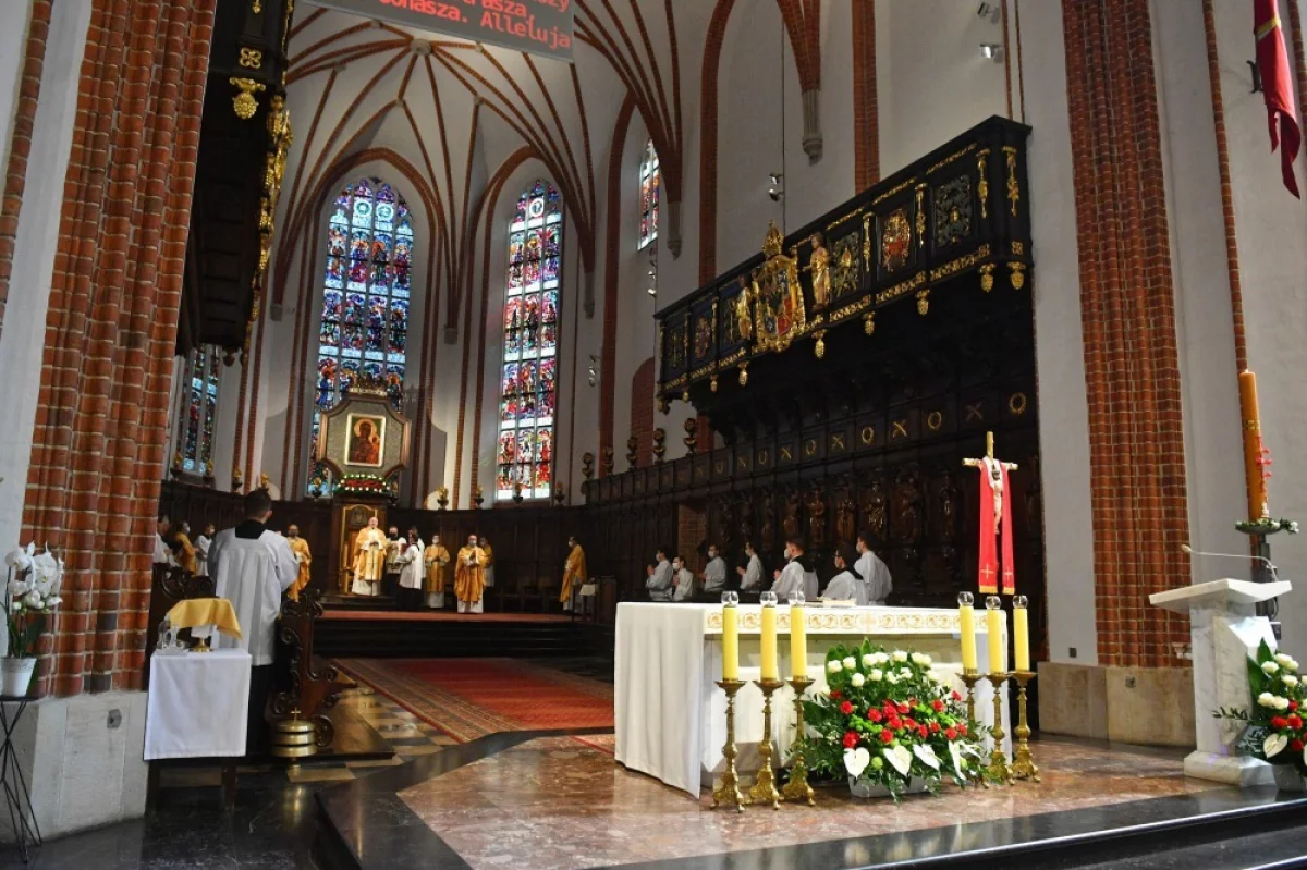 Dziś najstarsza i najważniejsza uroczystość w Kościele