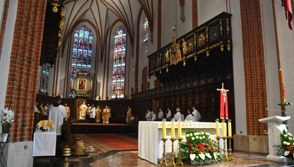 Dziś najstarsza i najważniejsza uroczystość w Kościele - zdjęcie 1