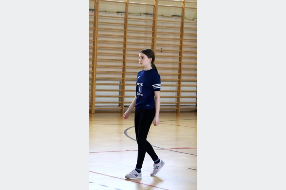 Dziewczyny z Mordarki Mistrzyniami Gminy Limanowa w Piłce Ręcznej Młodzieży - zdjęcie 5