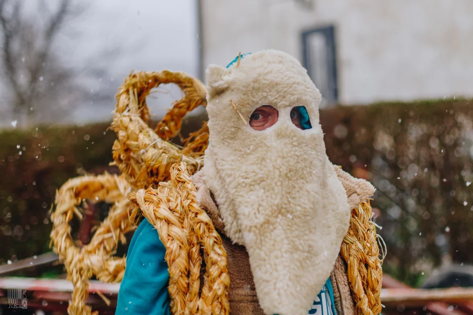 Dziady Śmiguśne w Dobrej 2022 - zdjęcie 11