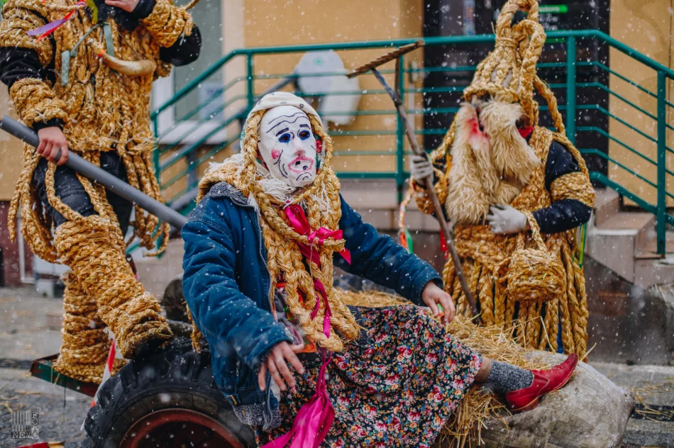 Dziady Śmiguśne w Dobrej 2022 - zdjęcie 19