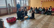 Strażacy szkolili uczniów z pierwszej pomocy - zdjęcie 3