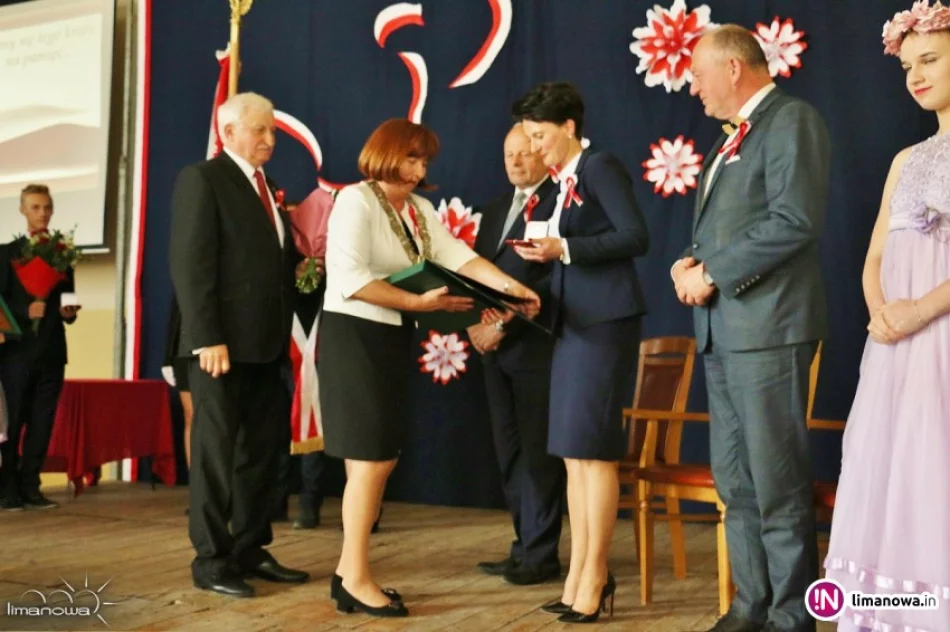 Wręczono odznaczenia miejskie - zdjęcie 3