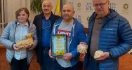 Autobusem zawieźli na Ukrainę 9 ton żywności na święta - zdjęcie 2