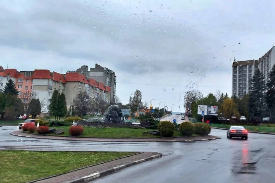 Autobusem zawieźli na Ukrainę 9 ton żywności na święta - zdjęcie 9