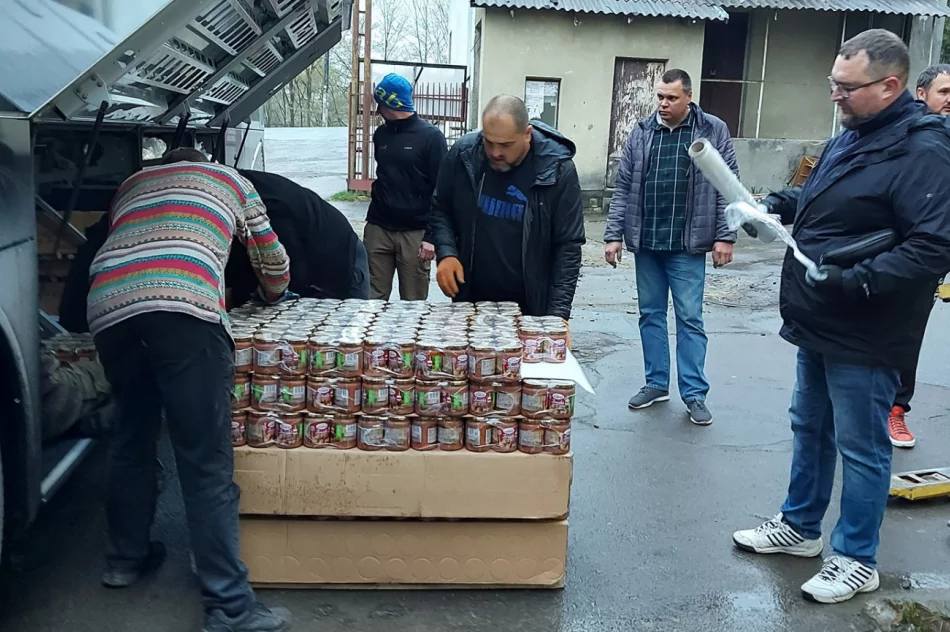 Świąteczny transport z żywnością dotarł do partnerskiego miasta Truskawiec na Ukrainie - zdjęcie 6