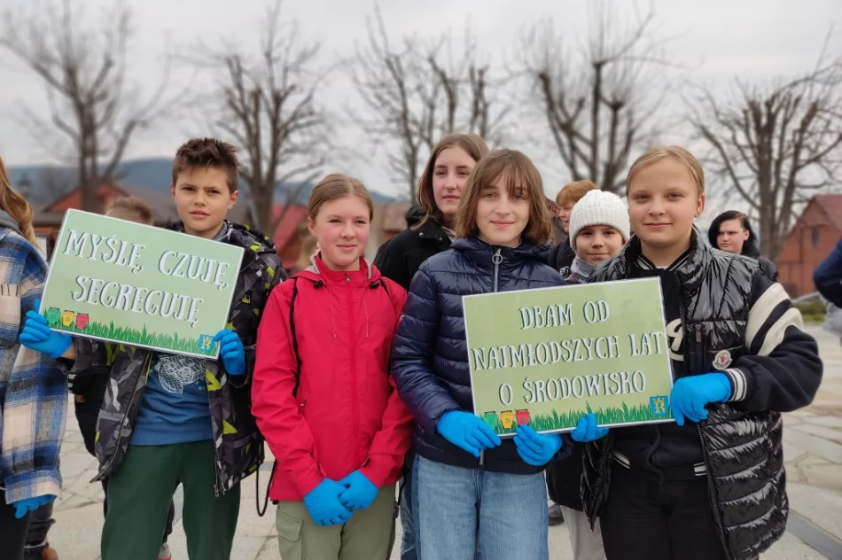 W dniu Ziemi posprzątali gminę - zdjęcie 11