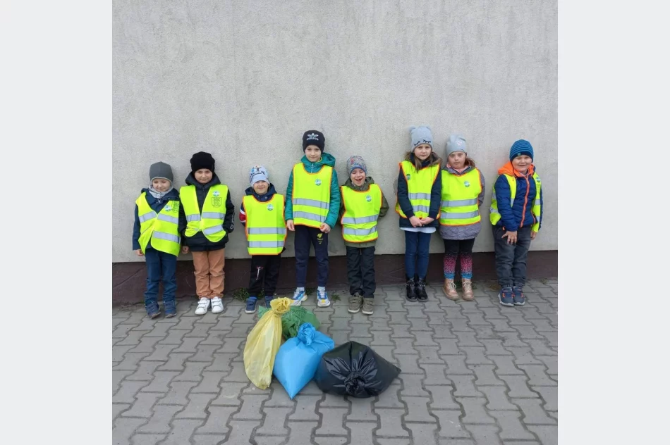 W dniu Ziemi posprzątali gminę - zdjęcie 20