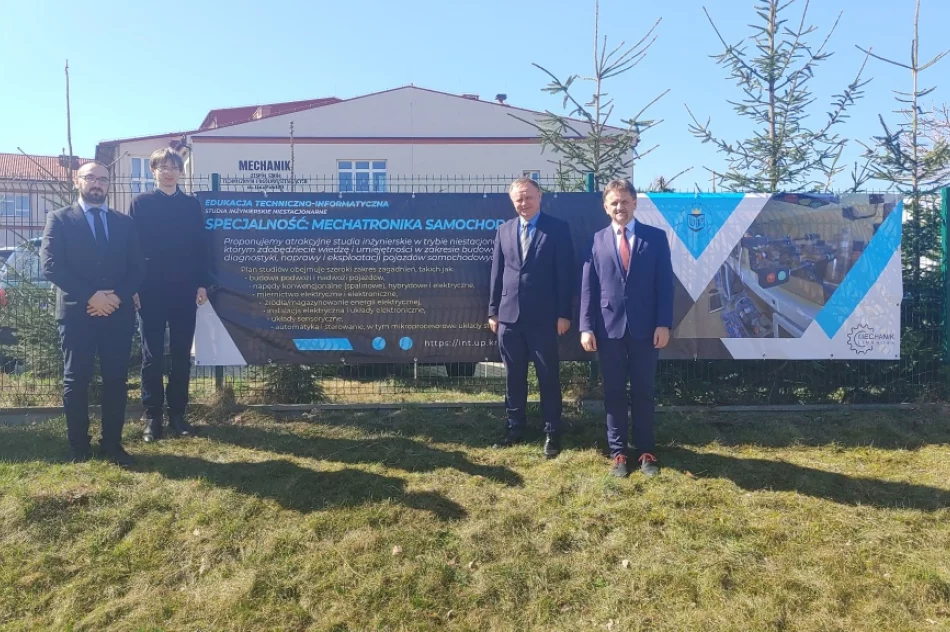 Pierwszym etapem współpracy konkurs, drugim - uruchomienie studiów - zdjęcie 2