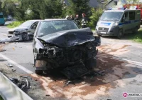 Zderzenie samochodów. Droga odblokowana - zdjęcie główne