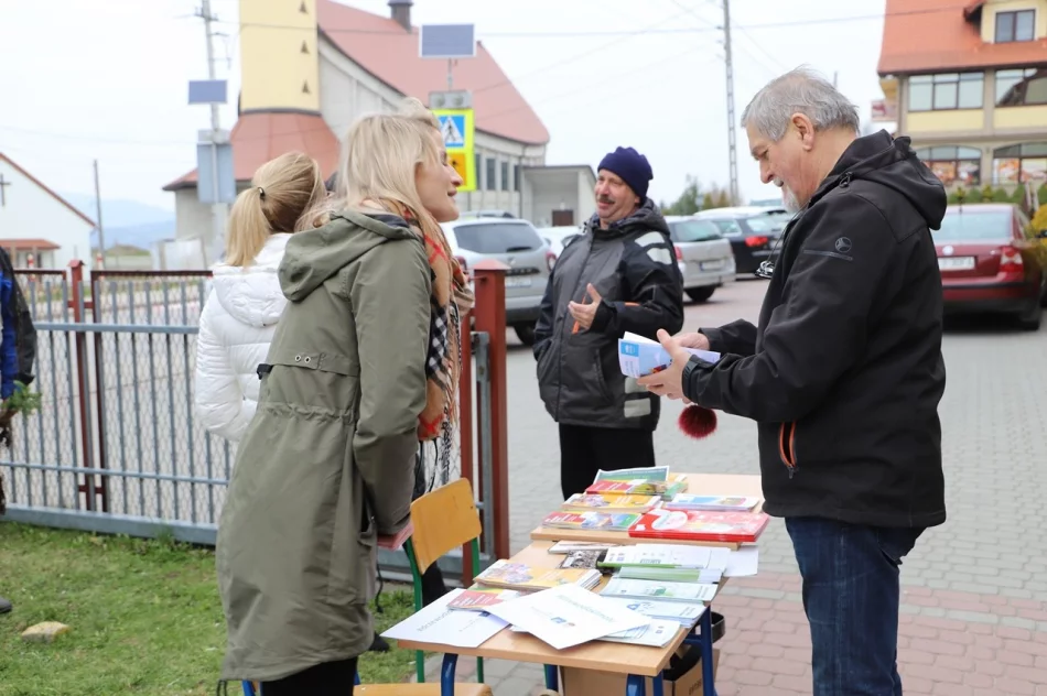 Rozdawano sadzonki i rozmawiano o ekologii - zdjęcie 3