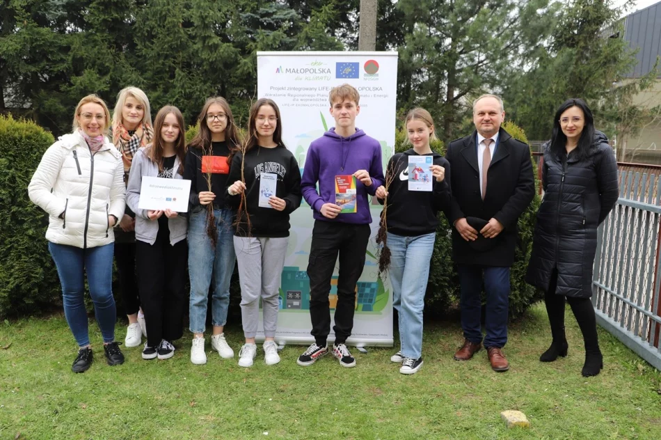 Rozdawano sadzonki i rozmawiano o ekologii - zdjęcie 7