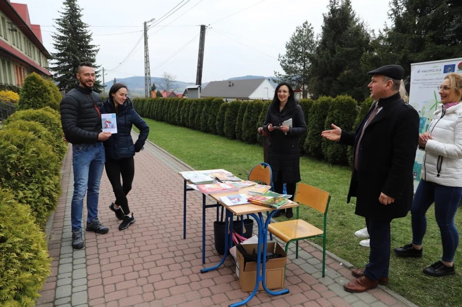 Rozdawano sadzonki i rozmawiano o ekologii - zdjęcie 10