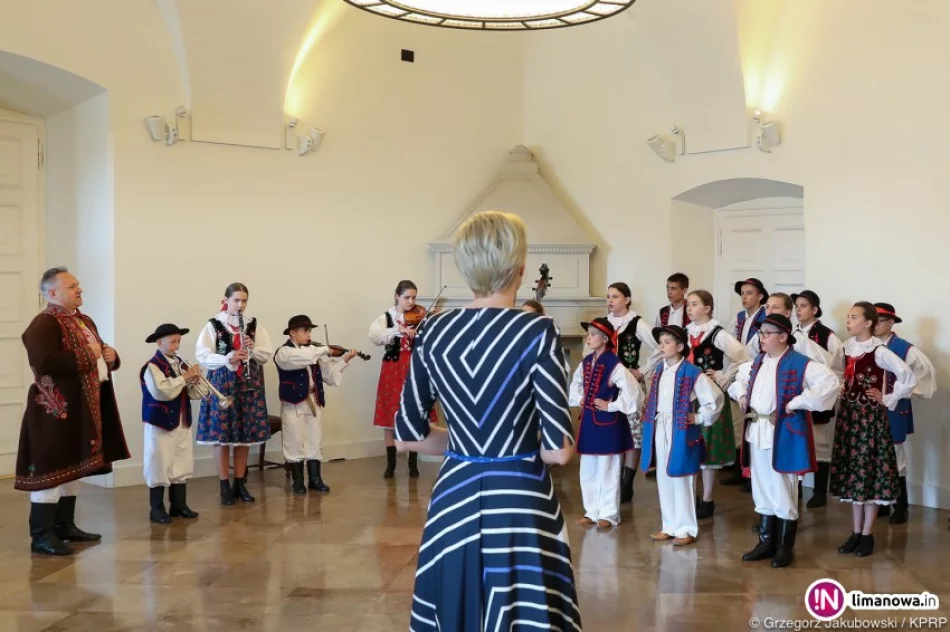 Spotkanie Małżonki Prezydenta z uczniami z Pasierbca - zdjęcie 2