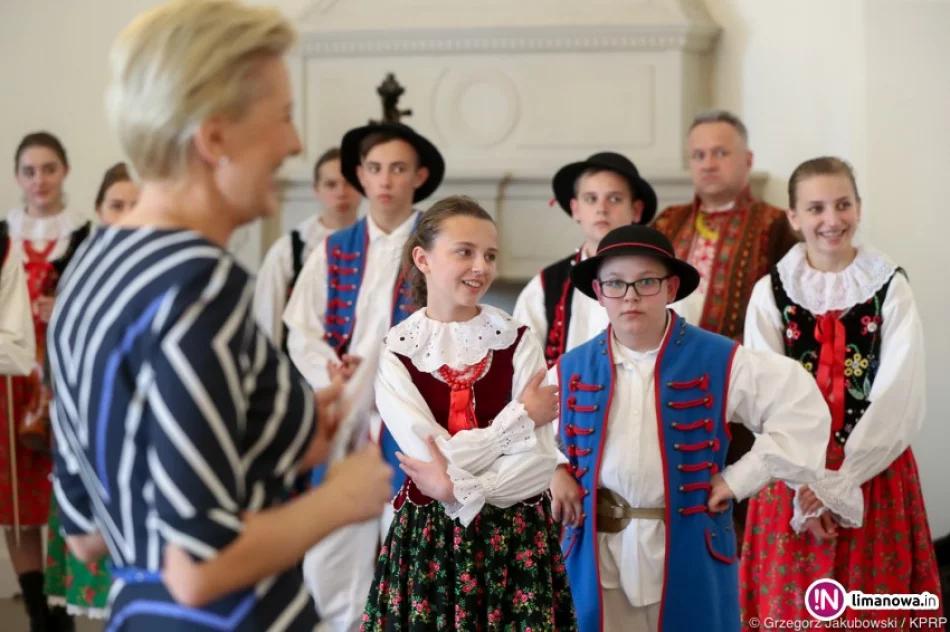 Spotkanie Małżonki Prezydenta z uczniami z Pasierbca - zdjęcie 3