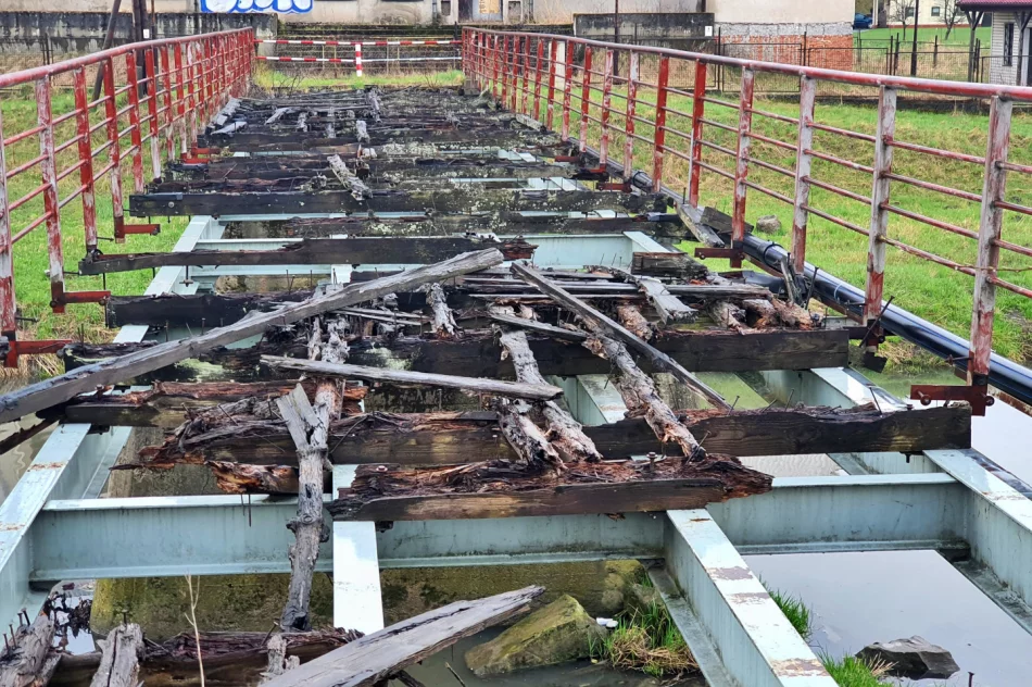 Miasto jednak wyremontuje zrujnowany most - będzie kładką dla pieszych - zdjęcie 2