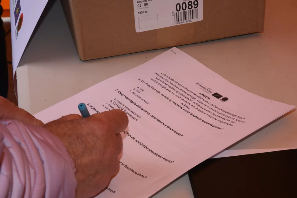 Mieszkańcom rozdano tysiąc sadzonek - zdjęcie 2