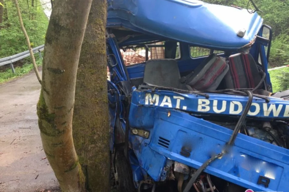 Poważny wypadek ciężarówki - zdjęcie 2