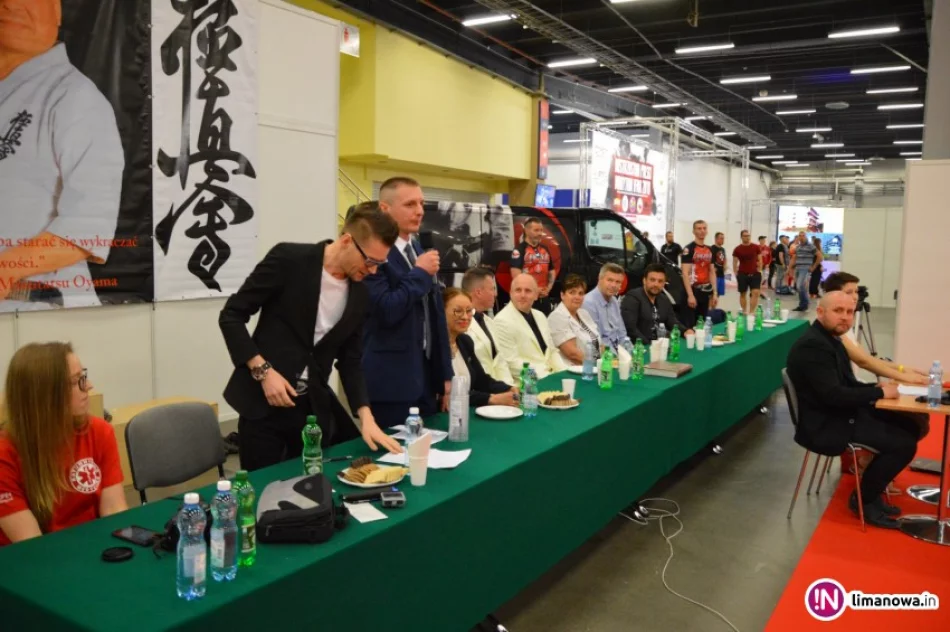 16 medali na II Grand Prix Polski Kyokushin Karate IKO Nakamura w Kielcach - zdjęcie 4