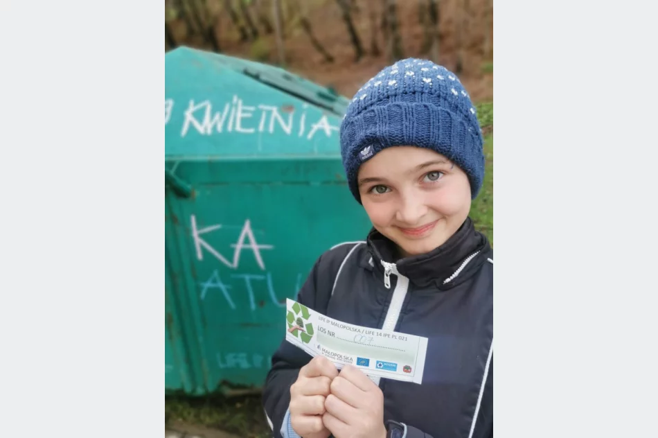 Trwa zbiórka makulatury zorganizowana z okazji Dnia Ziemi - zdjęcie 5