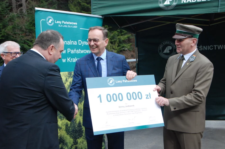 Pieniądze od Lasów Państwowych dla trzech lokalnych samorządów - zdjęcie 4