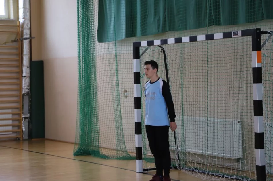 Chłopcy z Starej Wsi Mistrzami Gminy Limanowa w Piłce Ręcznej Młodzieży - zdjęcie 5