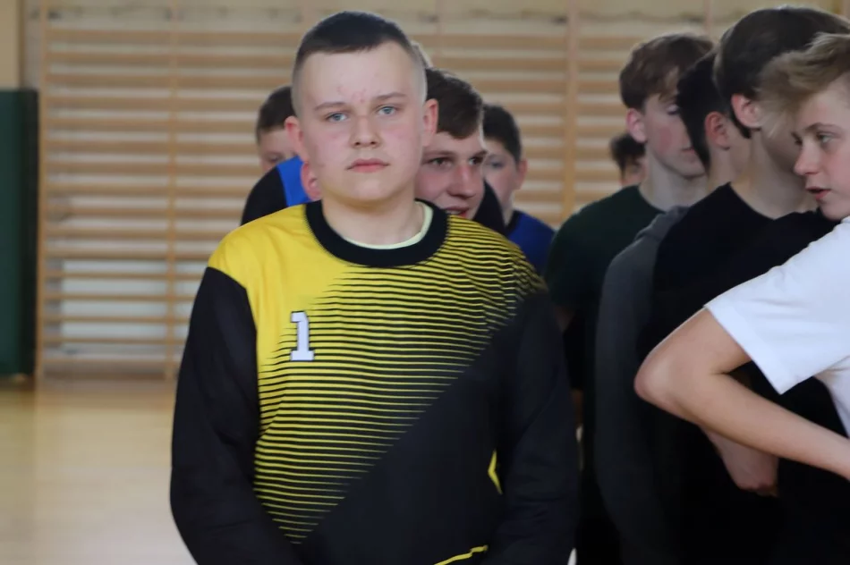 Chłopcy z Starej Wsi Mistrzami Gminy Limanowa w Piłce Ręcznej Młodzieży - zdjęcie 16