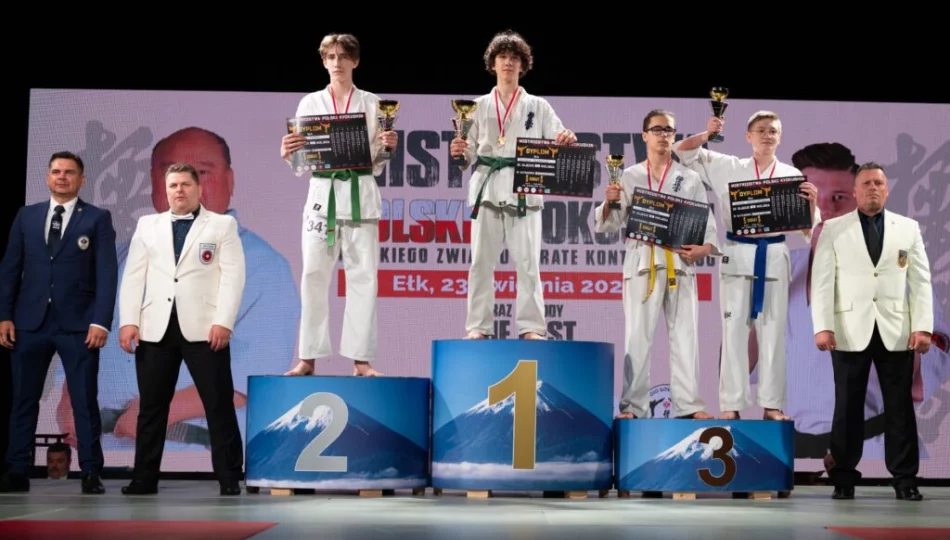 7 medali dla zawodników Limanowskiego Klubu Kyokushin Karate na Mistrzostwach Polski Kyokushin w Ełku - zdjęcie 1