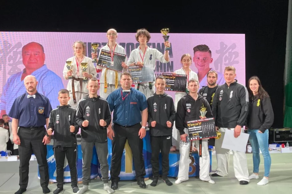 7 medali dla zawodników Limanowskiego Klubu Kyokushin Karate na Mistrzostwach Polski Kyokushin w Ełku - zdjęcie 5