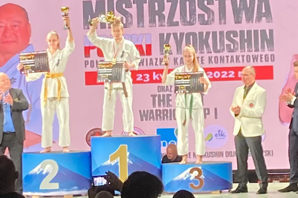 7 medali dla zawodników Limanowskiego Klubu Kyokushin Karate na Mistrzostwach Polski Kyokushin w Ełku - zdjęcie 8