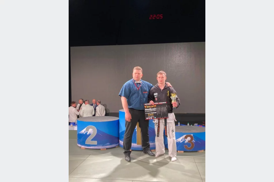 7 medali dla zawodników Limanowskiego Klubu Kyokushin Karate na Mistrzostwach Polski Kyokushin w Ełku - zdjęcie 16