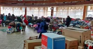 Tak mieszkają uchodźcy w przekształconych szkołach w Truskawcu - zdjęcie 4