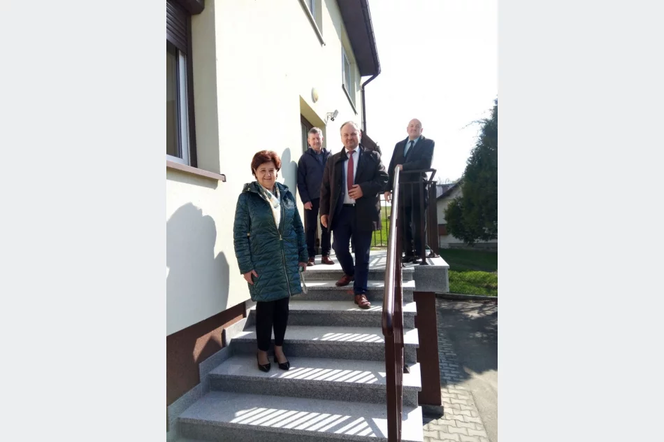 Dobiegła końca modernizacji budynku świetlicy wiejskiej w Makowicy - zdjęcie 2