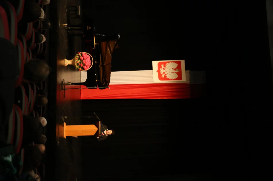 Uroczysta sesja z okazji rocznicy uchwalenia Konstytucji 3 Maja - zdjęcie 6