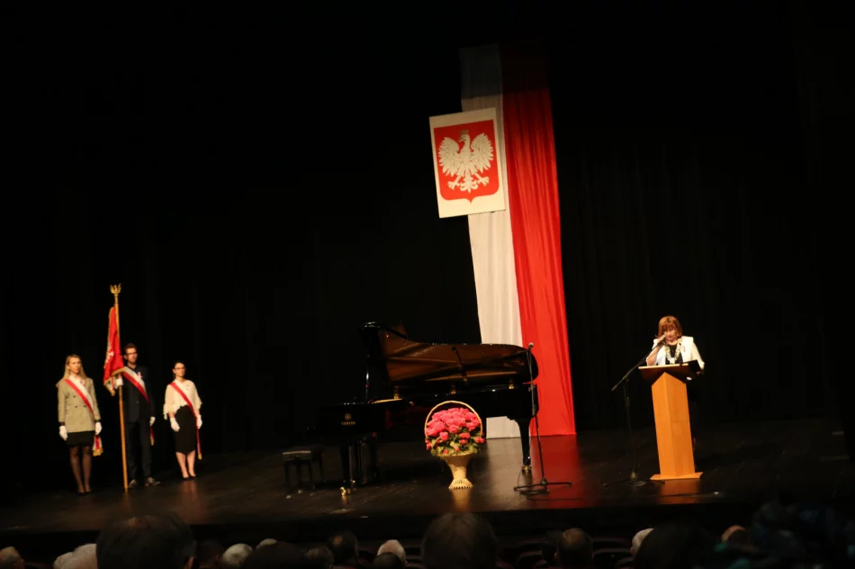 Uroczysta sesja z okazji rocznicy uchwalenia Konstytucji 3 Maja - zdjęcie 8