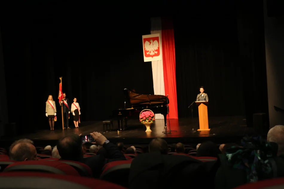 Uroczysta sesja z okazji rocznicy uchwalenia Konstytucji 3 Maja - zdjęcie 10